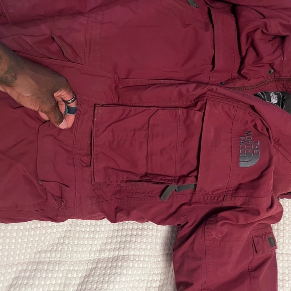 The North Face Gray Quilted Jacket - Picture 6 of 7